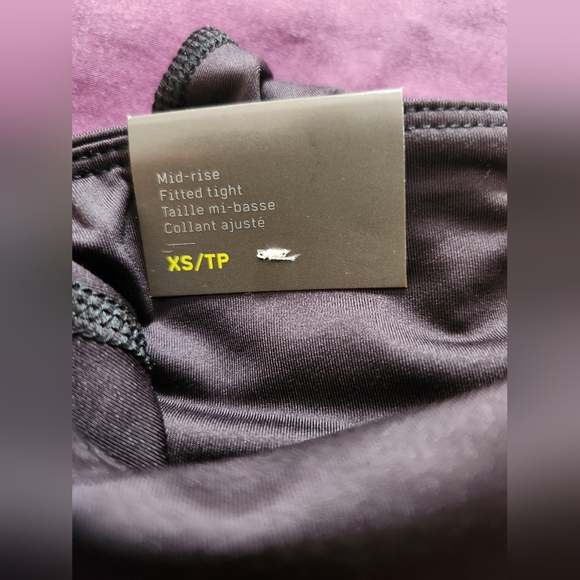 Old navy active leggings workout - Picture 4 of 5